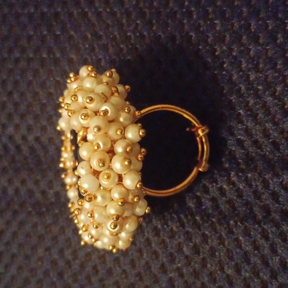Ring - Picture 2 of 5